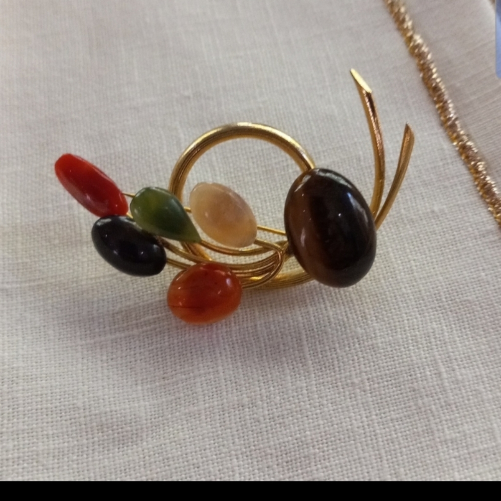 Brooch